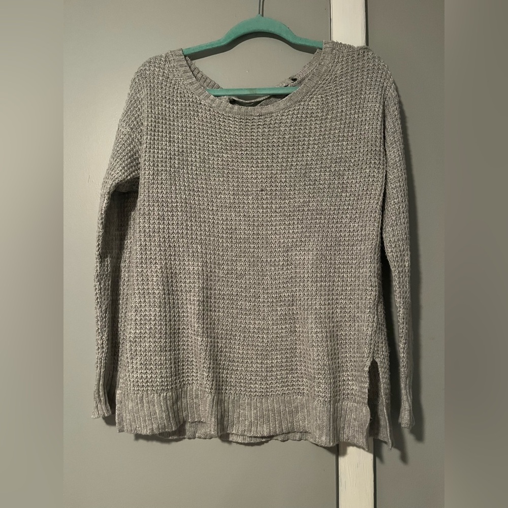 American Eagle Outfitters Light Gray Crew Neck Sweater